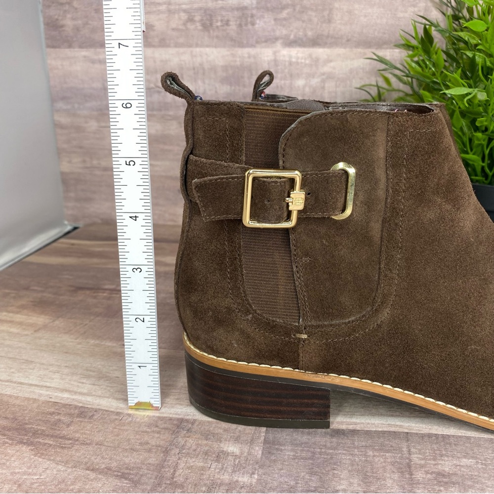 Tommy Hilfiger Chelsea Brown Suede Booties - Size: 9M - Picture 5 of 12